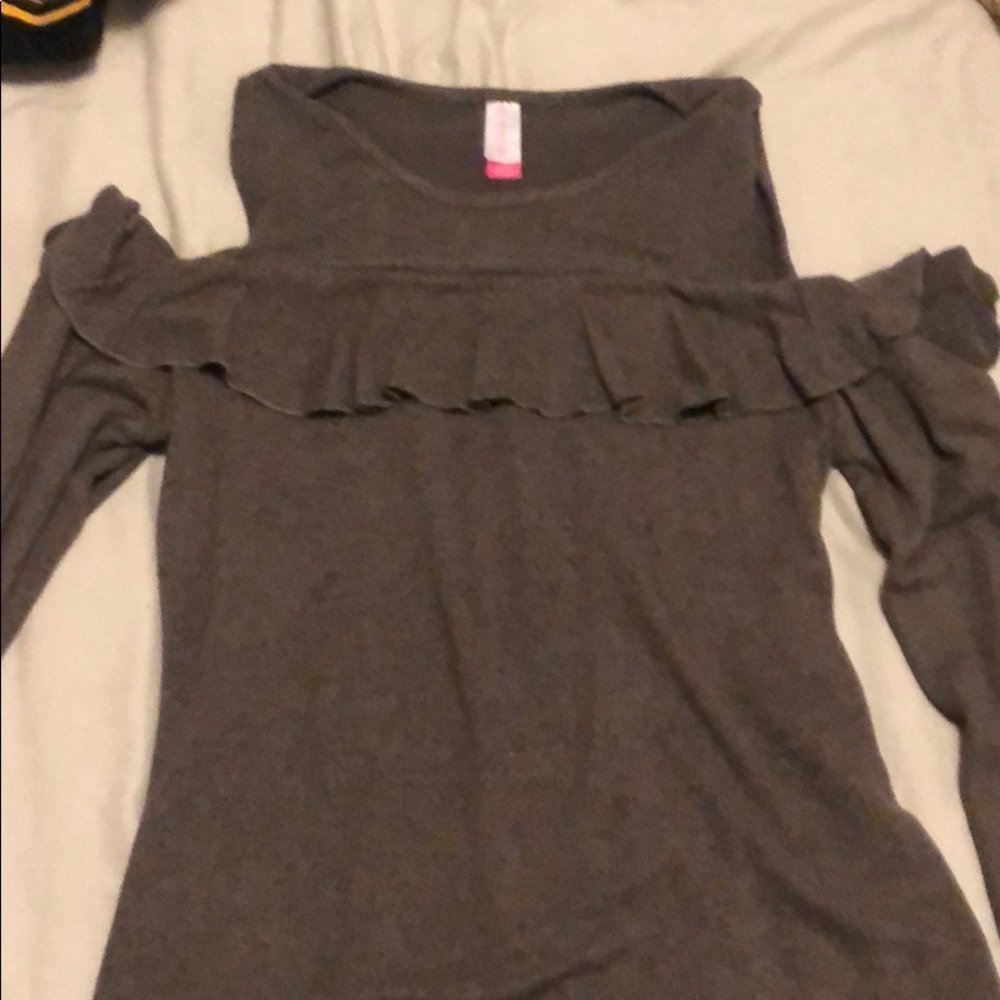 Sweater /off the shoulder